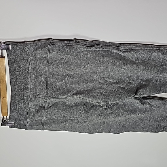 Lululemon heathered core medium grey press pause size 4 jogger - Picture 4 of 6